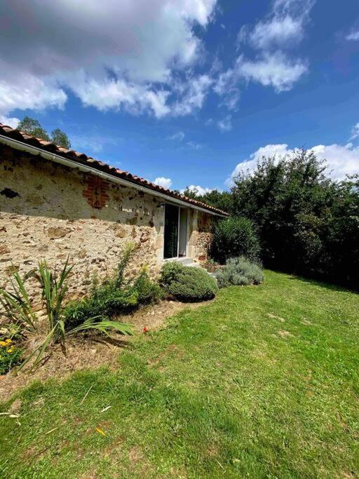 La Pommeraie-sur-Sèvre La Frapperie Bed & Breakfast エクステリア 写真